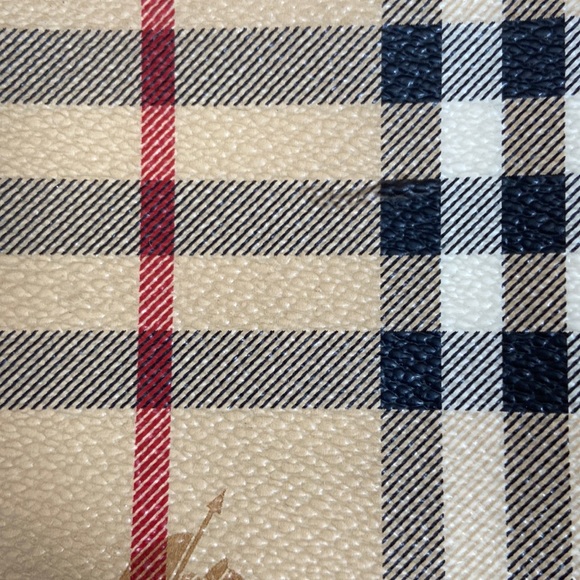 authentic burberry haymarket tote / shoulder bag - Picture 15 of 16